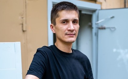 Дмитрий Карепанов - бригадир, старший специалист по монтажу систем дополнительной звукоизоляции для потолка